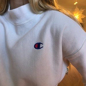 Cropped Champion Crewneck